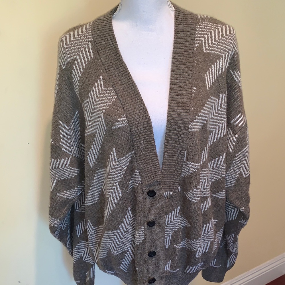 Jed Vintage Y2K Cardigan Taupe and White Pattern Grandpacore Cozy Oversized